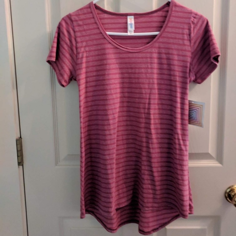 Lularoe Classic tee